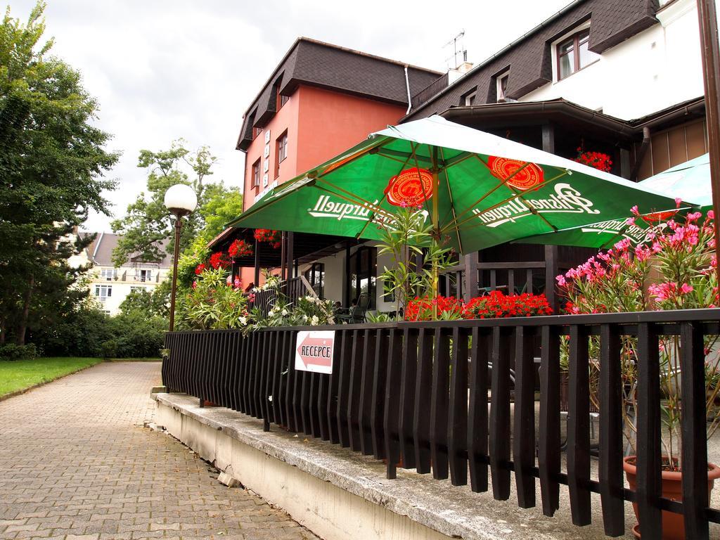 Hotel Faust Decin Buitenkant foto
