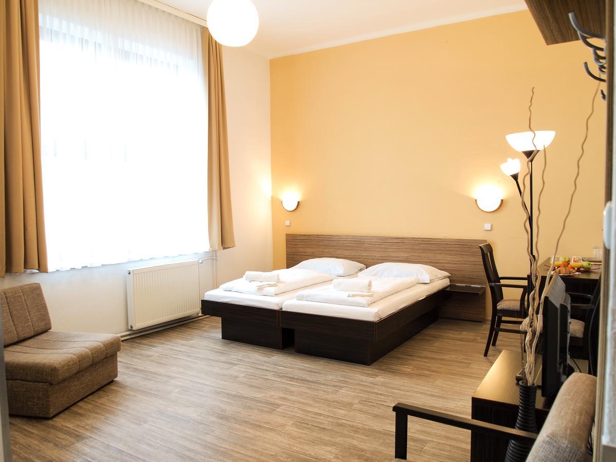 Hotel Faust Decin Buitenkant foto